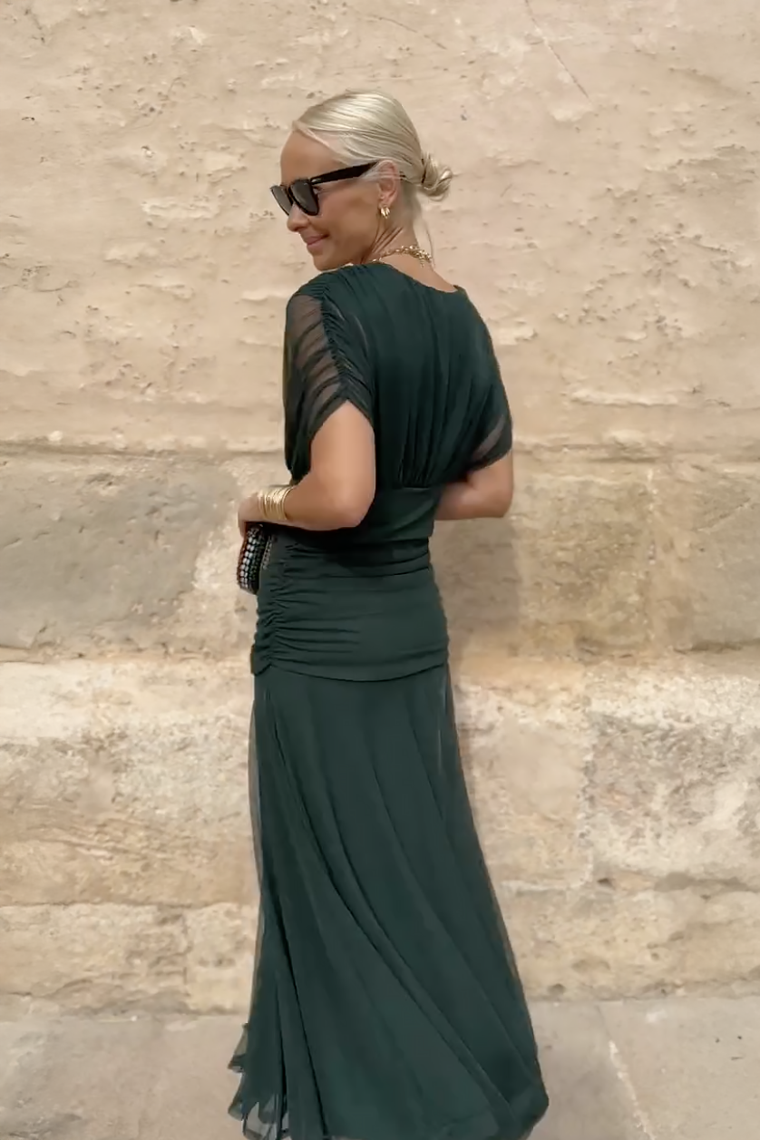 Elegant V-Neck Fantasy Party Maxi Dress – Dreamy Gradient Flowing Gown for Special Occasions