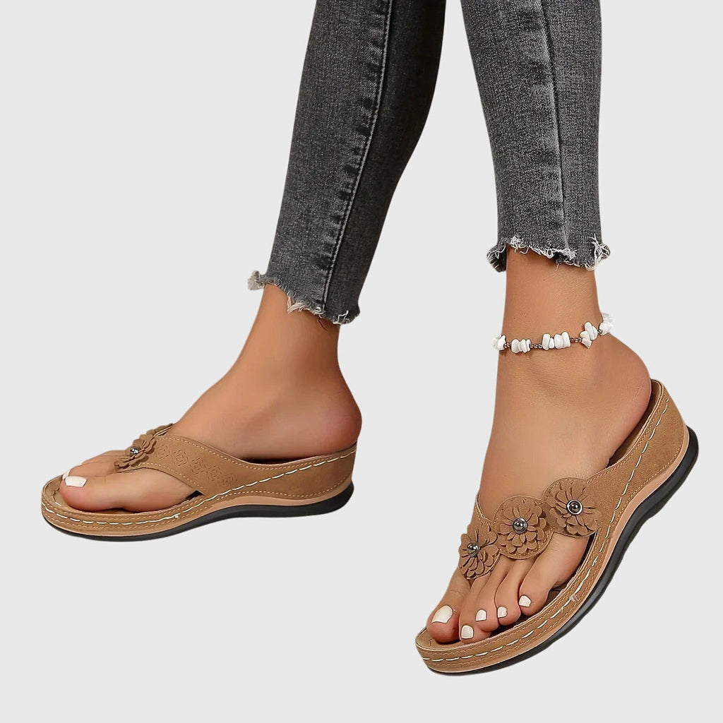 Supportive Flip Flops with Arch Support for Everyday Comfort