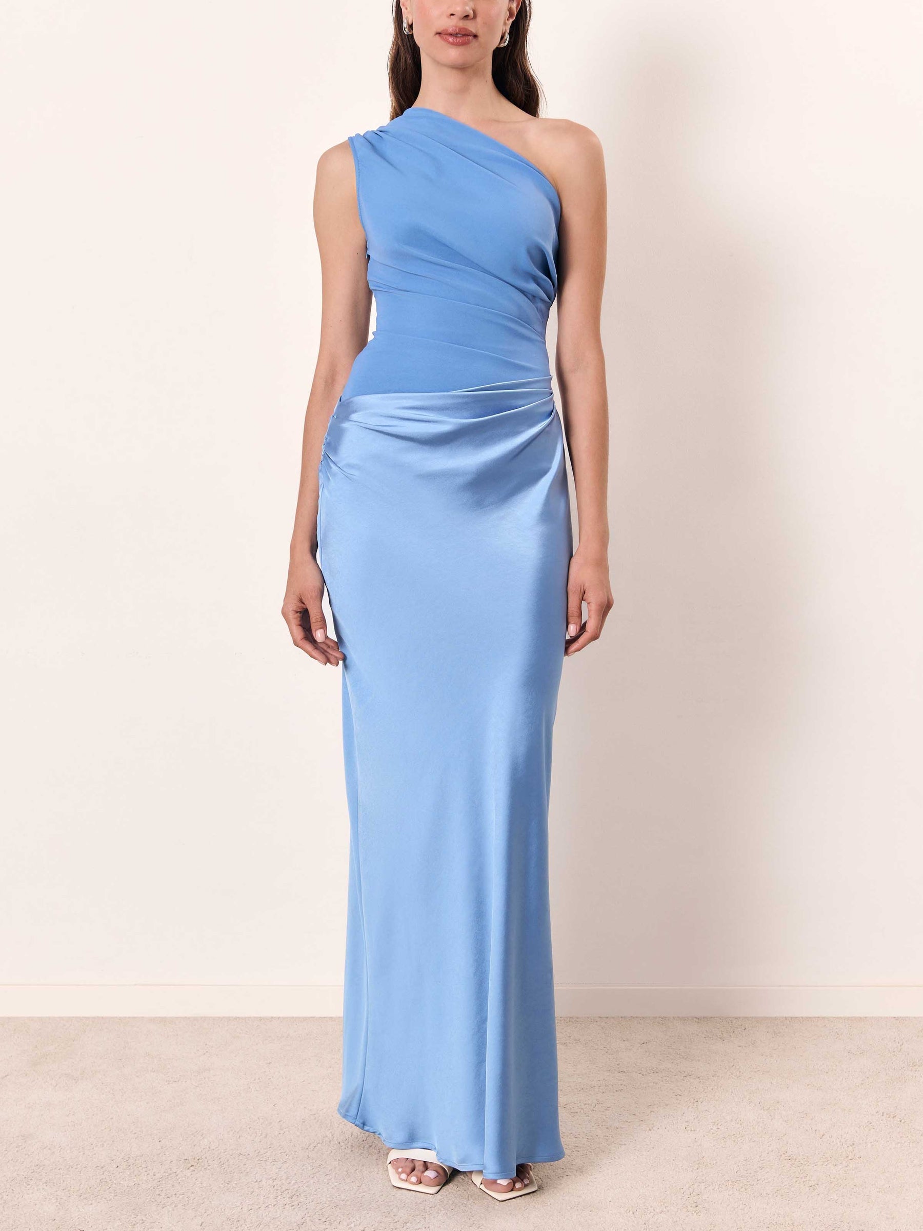 Elegant One Shoulder Pleated Maxi Dress for Sophisticated Evenings