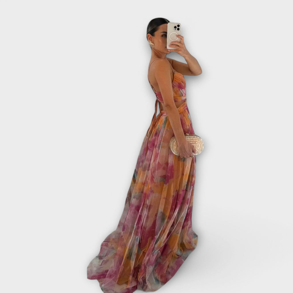 Elegant Knit Maxi Dress with Shaping Cut and Timeless Print