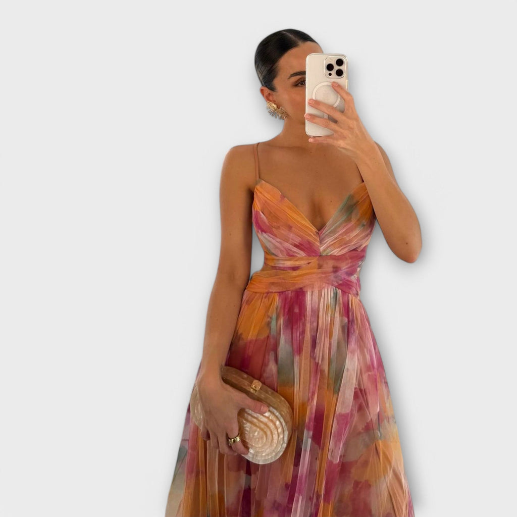Elegant Knit Maxi Dress with Shaping Cut and Timeless Print