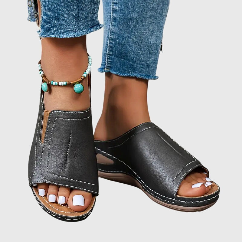 Aretha Orthopedic Sandals: Comfort Meets Elegant Style