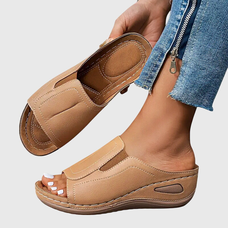 Aretha Orthopedic Sandals: Comfort Meets Elegant Style