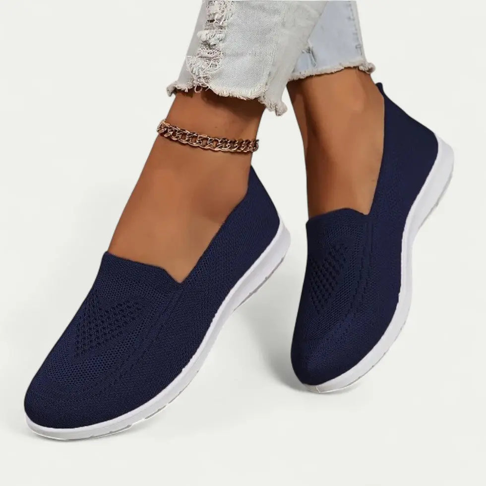 Women's Slip On Walking Shoes - Cushioned, Mesh & Comfort Fit