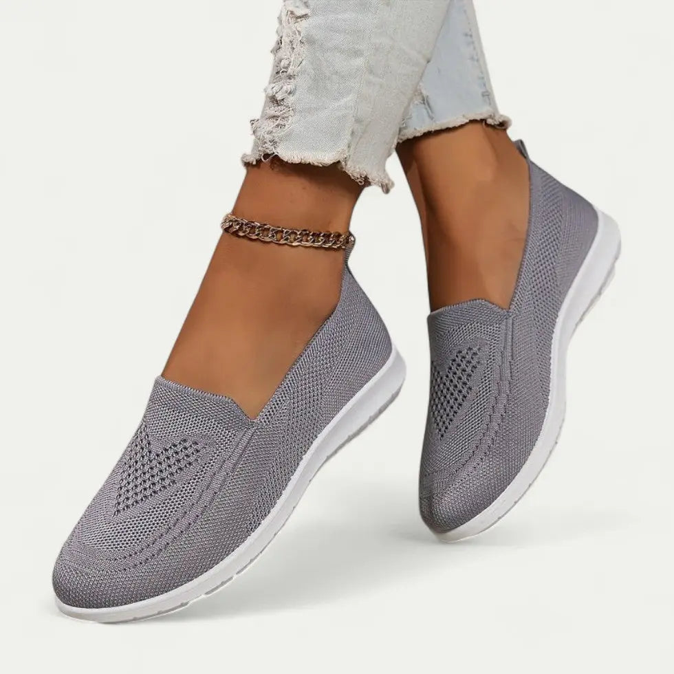 Women's Slip On Walking Shoes - Cushioned, Mesh & Comfort Fit