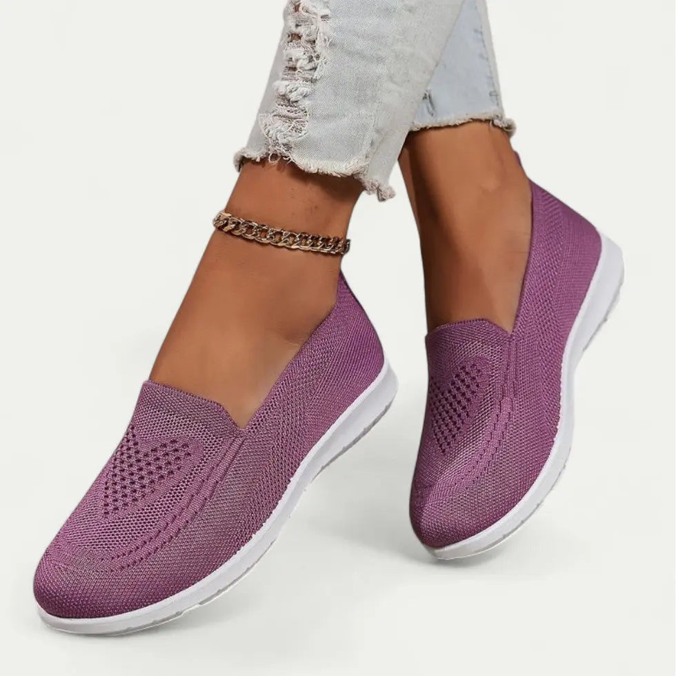 Women's Slip On Walking Shoes - Cushioned, Mesh & Comfort Fit