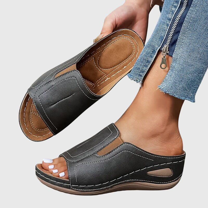 Aretha Orthopedic Sandals: Comfort Meets Elegant Style